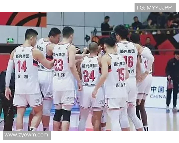 西安篮球队默契配合探讨与战术分析助力球队发展